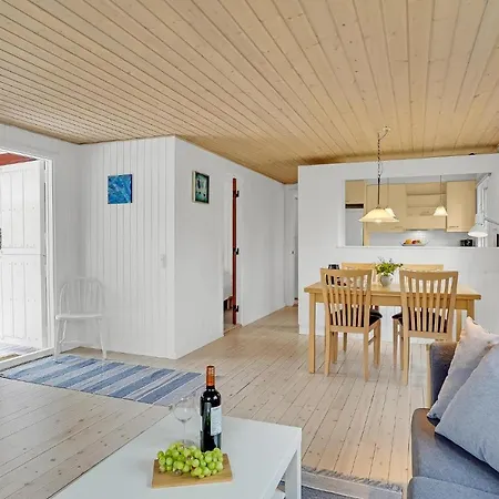 Holiday home Cozy In With Wifi *