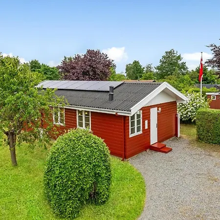 2 Bedroom Amazing In Ferienhaus